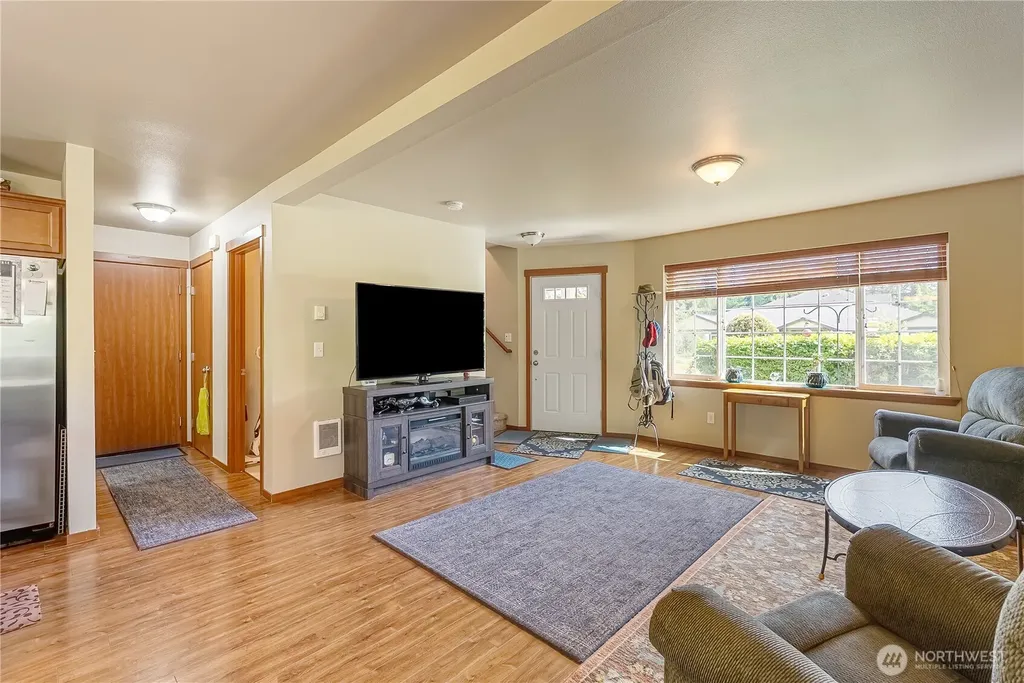 4610 Elmwood Drive Blaine WA 98230