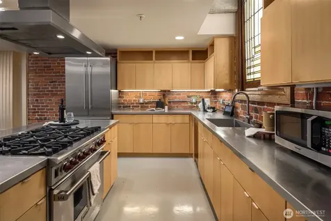 1845 16th Avenue Seattle WA 98122