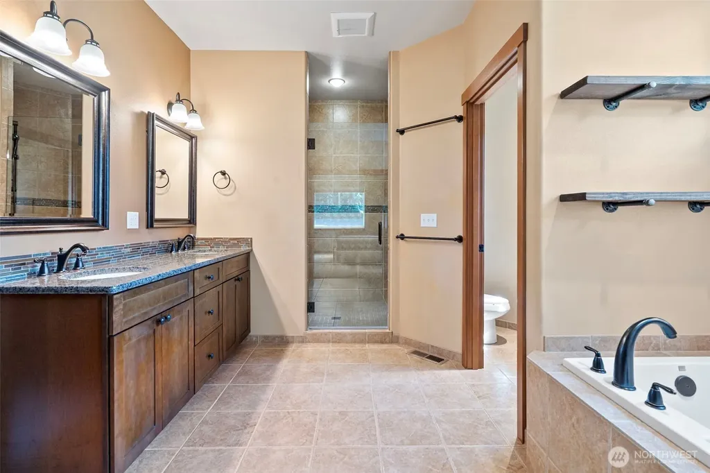 6243 Sunrise Beach Road NW Olympia WA 98502