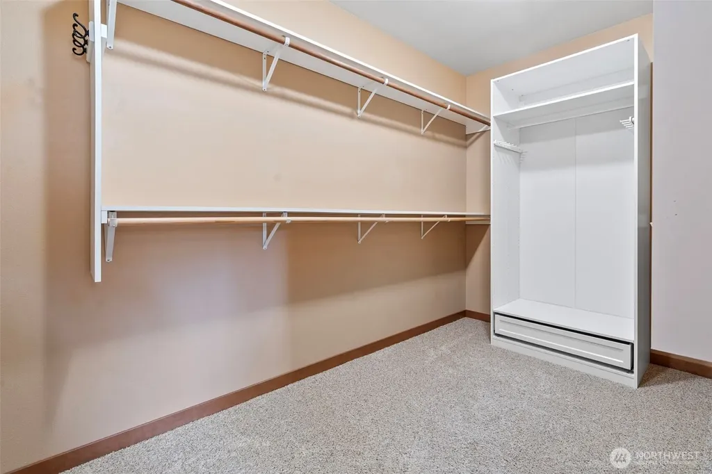 6243 Sunrise Beach Road NW Olympia WA 98502
