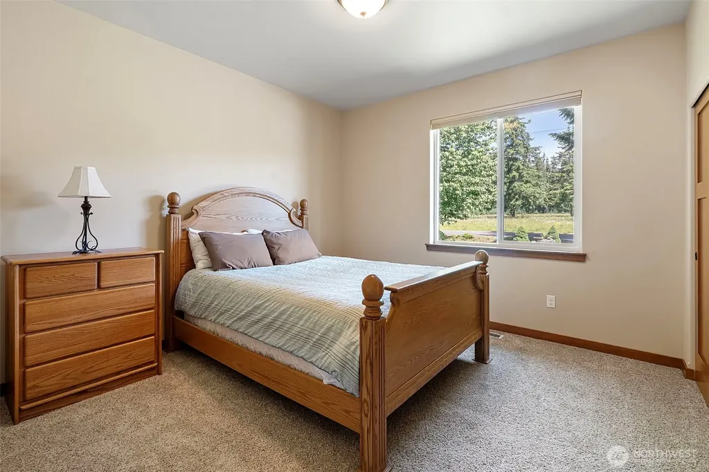 6243 Sunrise Beach Road NW Olympia WA 98502