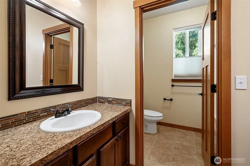 6243 Sunrise Beach Road NW Olympia WA 98502