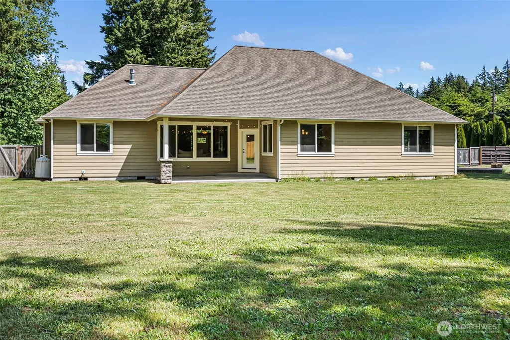6243 Sunrise Beach Road NW Olympia WA 98502