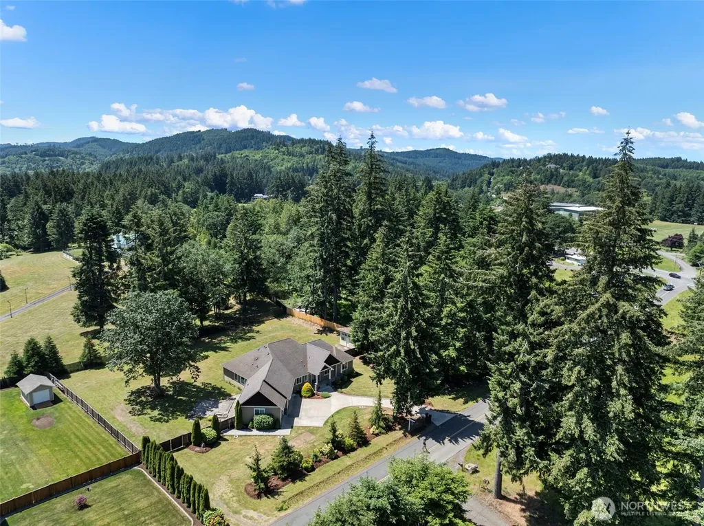 6243 Sunrise Beach Road NW Olympia WA 98502