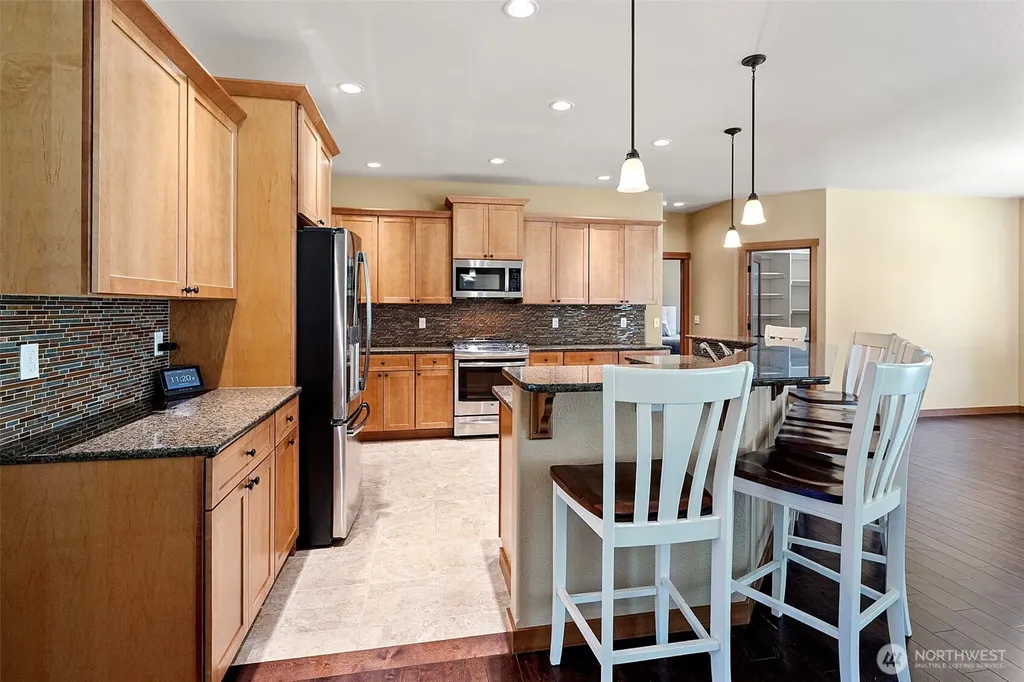 6243 Sunrise Beach Road NW Olympia WA 98502