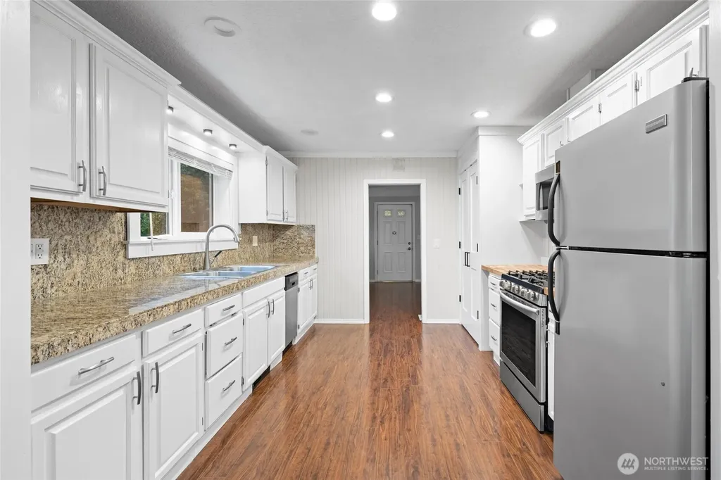 918 Maple Street Everett WA 98201