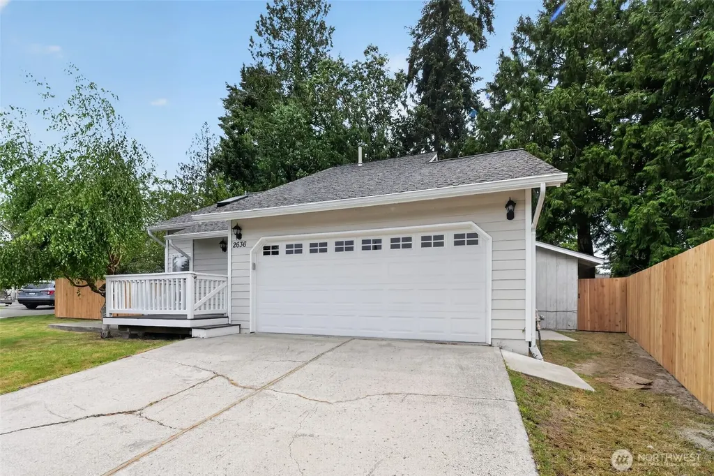 2636 NE Coventry Place Bremerton WA 98311