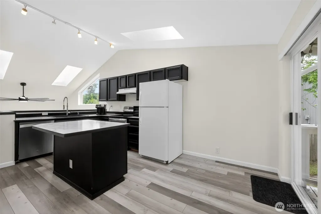 2636 NE Coventry Place Bremerton WA 98311