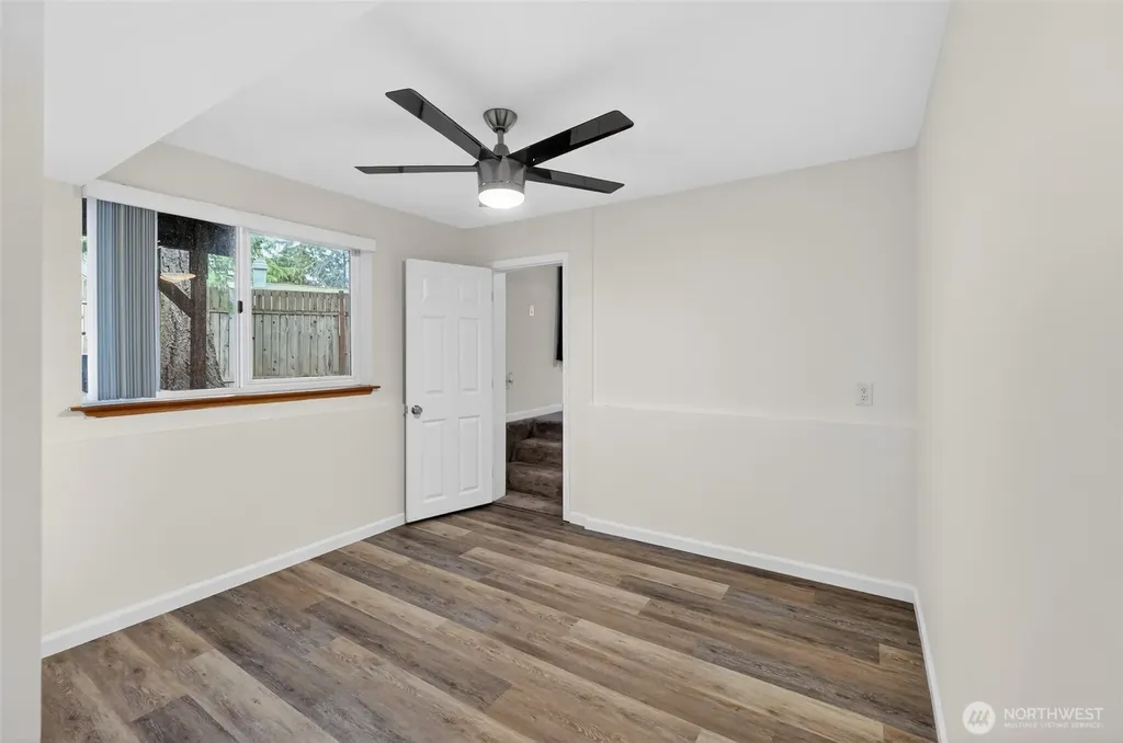 2636 NE Coventry Place Bremerton WA 98311