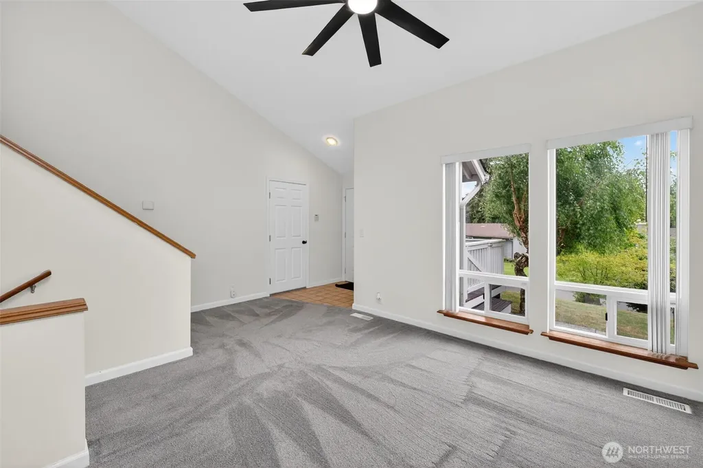 2636 NE Coventry Place Bremerton WA 98311