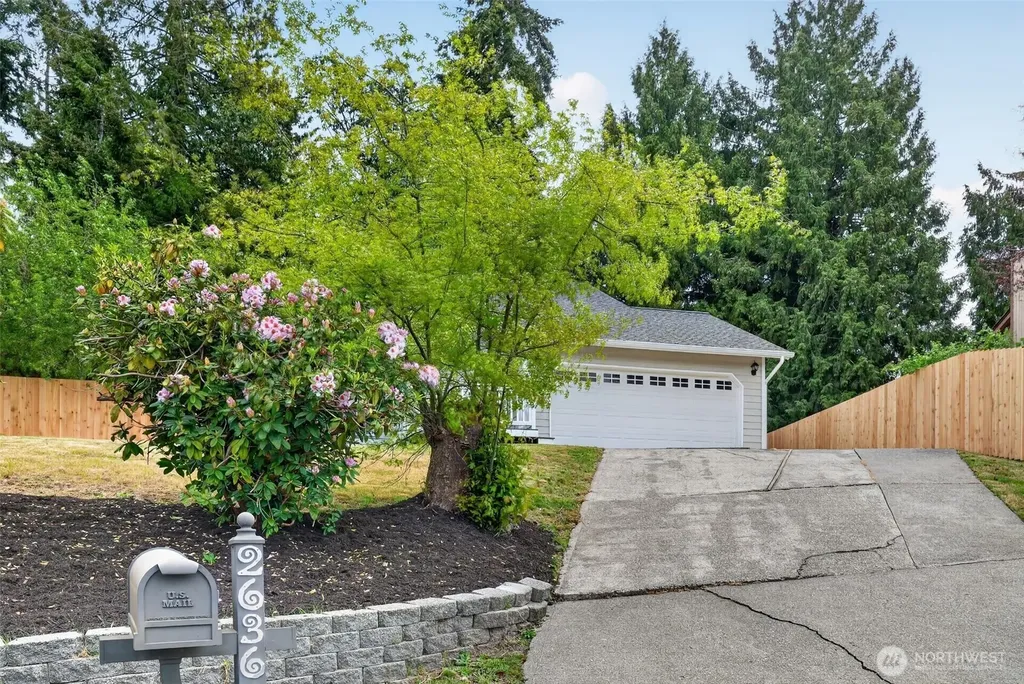 2636 NE Coventry Place Bremerton WA 98311