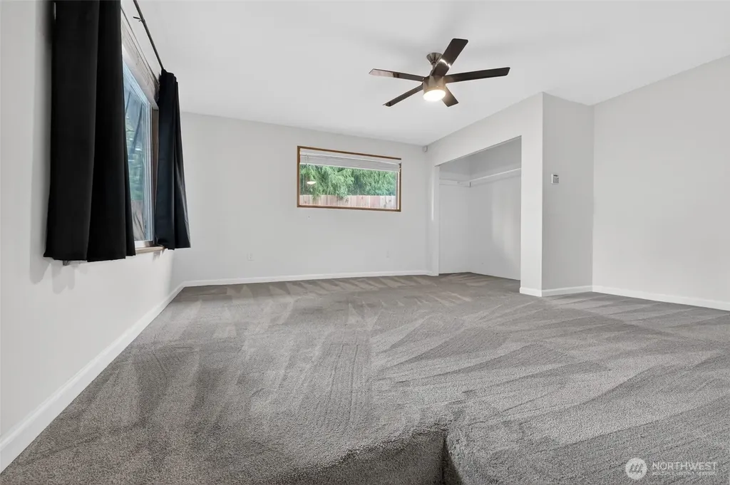 2636 NE Coventry Place Bremerton WA 98311
