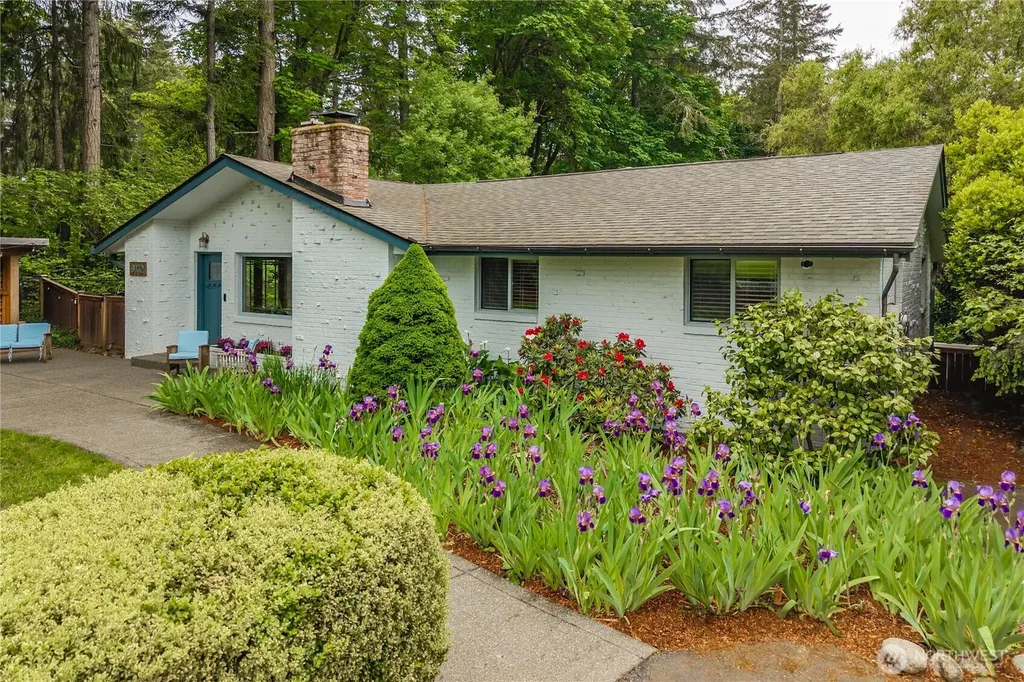 9112 82nd Avenue NW Gig Harbor WA 98332
