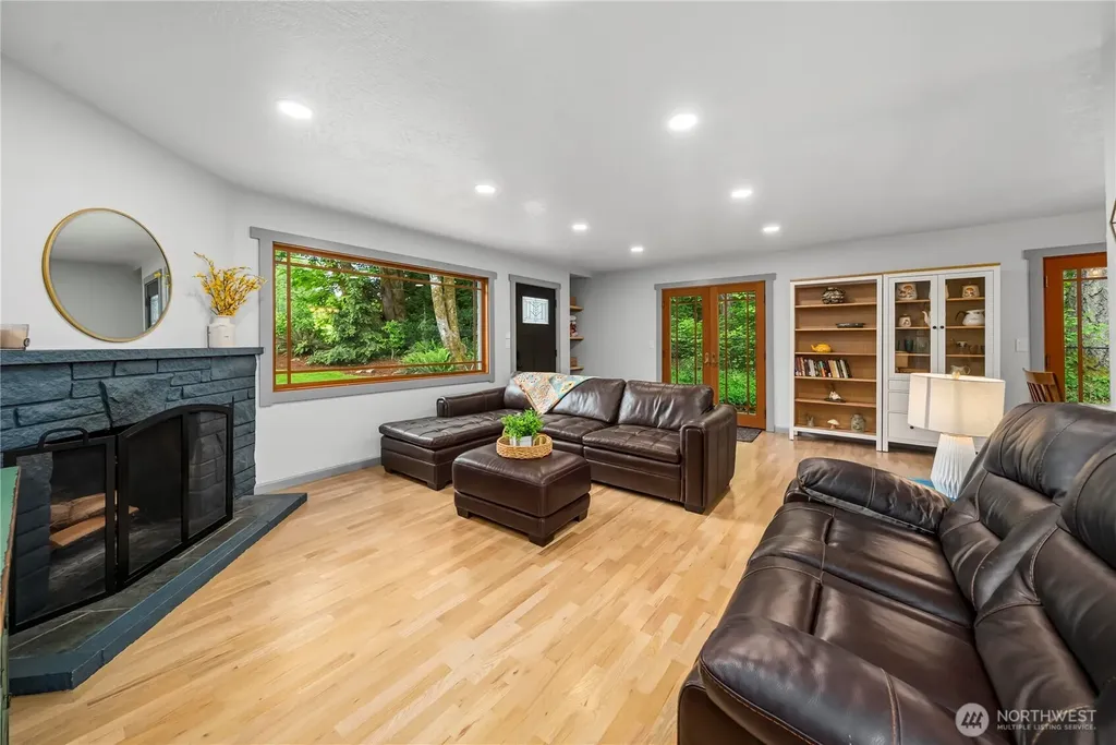 9112 82nd Avenue NW Gig Harbor WA 98332