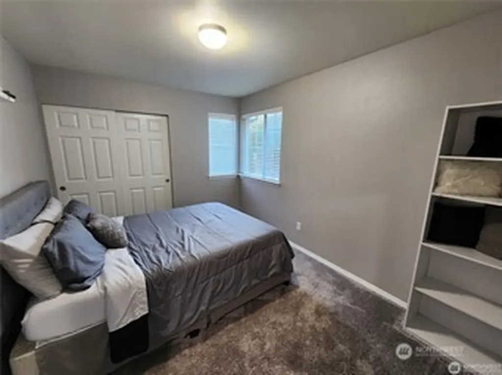 3021 70th Way SW Tumwater WA 98512