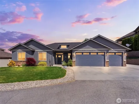 304 Stoneridge Drive East Wenatchee WA 98802