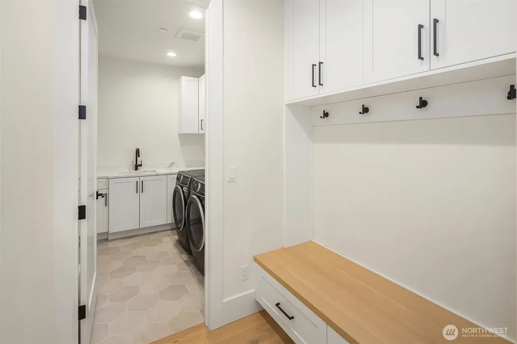 11327 113th Place NE Kirkland WA 98033