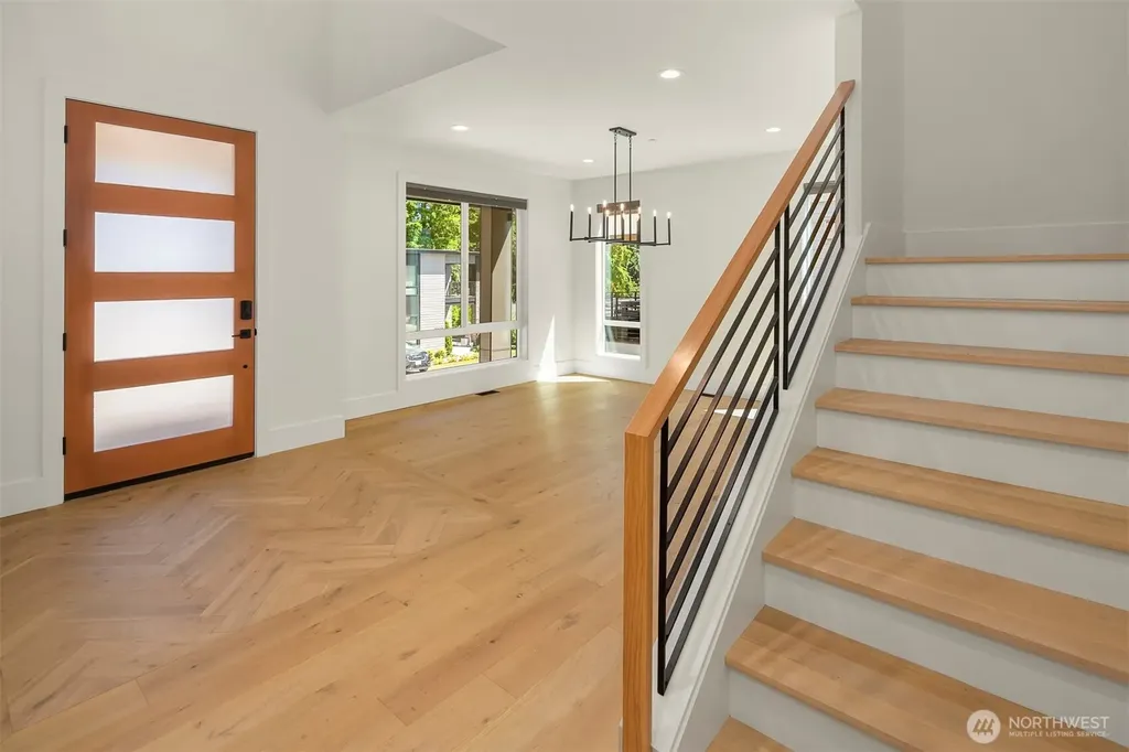11327 113th Place NE Kirkland WA 98033