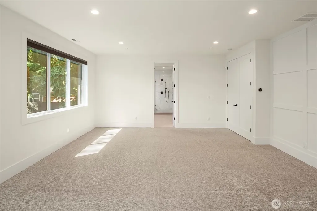 11327 113th Place NE Kirkland WA 98033