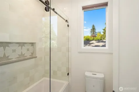 11327 113th Place NE Kirkland WA 98033