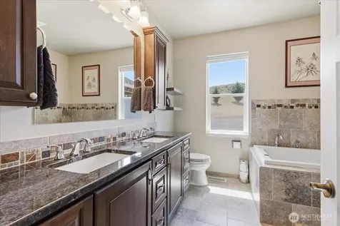 4265 Plum Pt. E Grand Coulee WA 99133