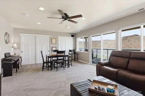4265 Plum Pt. E Grand Coulee WA 99133