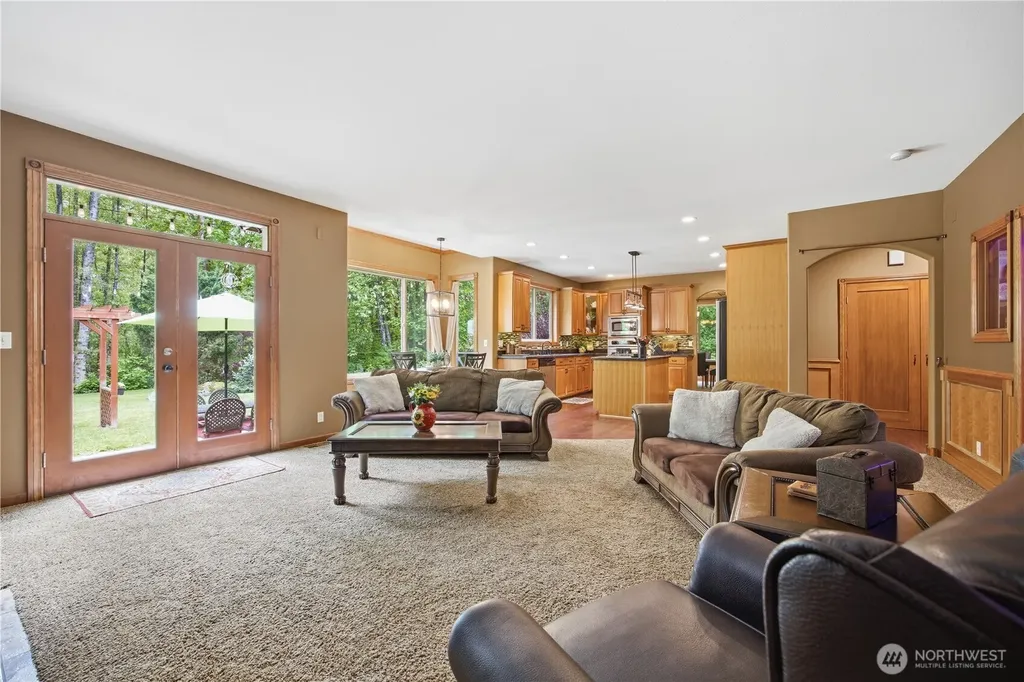 2139 H St Road Blaine WA 98230