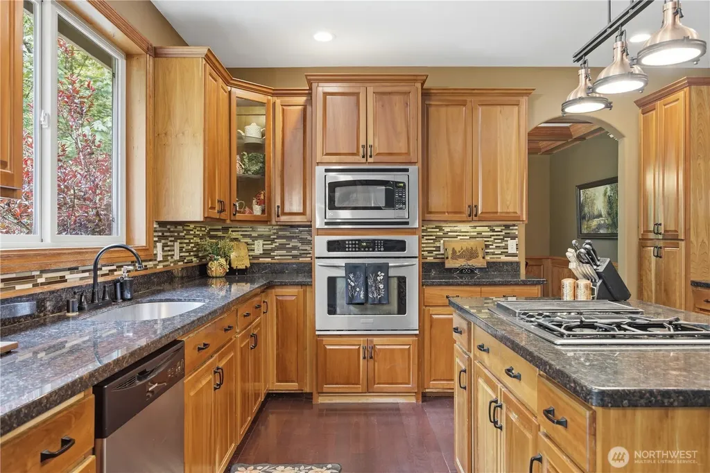 2139 H St Road Blaine WA 98230
