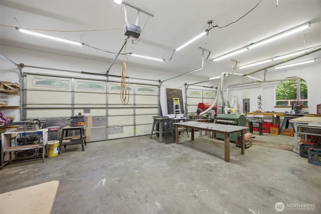 2139 H St Road Blaine WA 98230