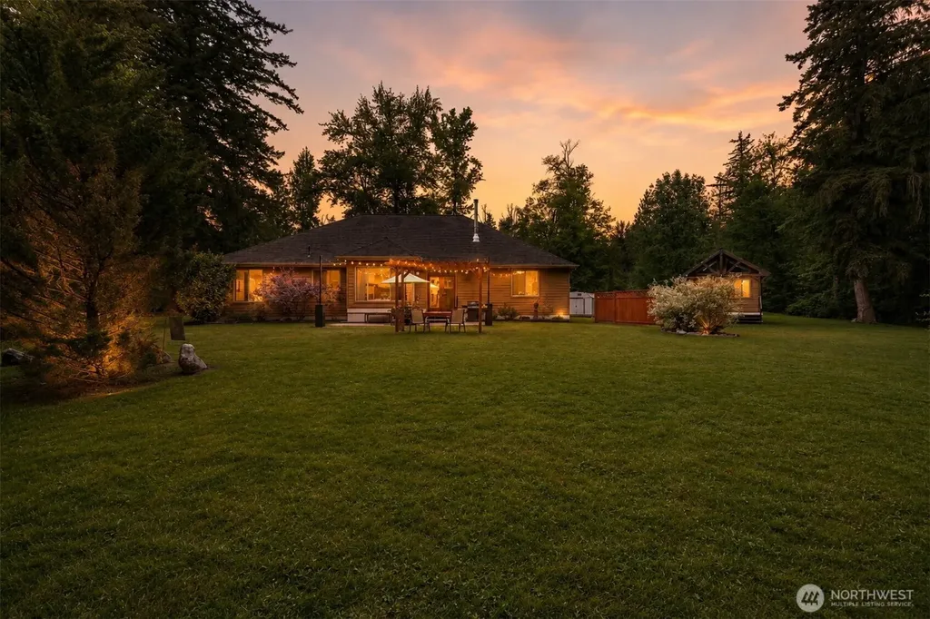 2139 H St Road Blaine WA 98230