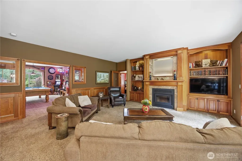 2139 H St Road Blaine WA 98230