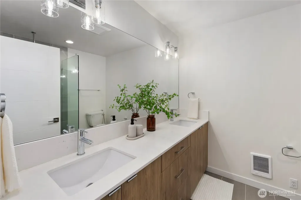 12002 31st Avenue NE Seattle WA 98125