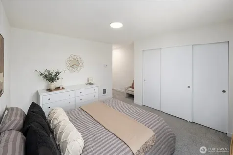 12002 31st Avenue NE Seattle WA 98125