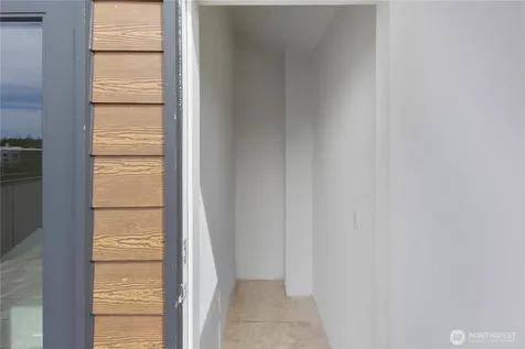 12002 31st Avenue NE Seattle WA 98125
