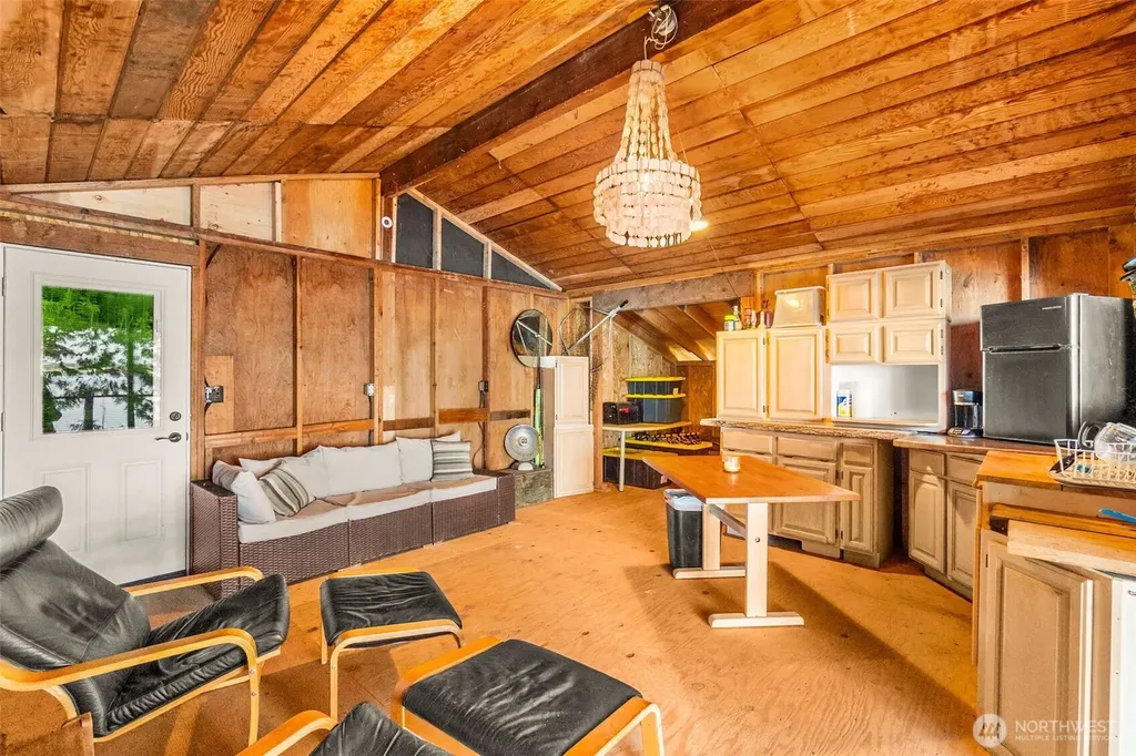 9524 Maple Beach Lane NW Olympia WA 98502