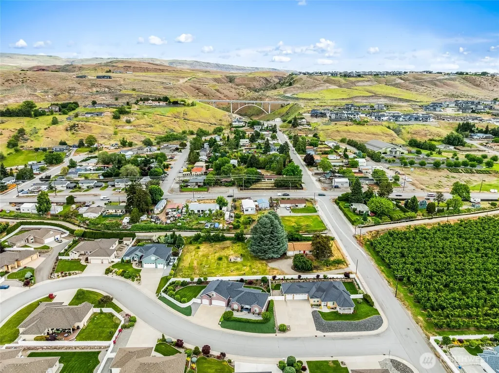 21 SW 31 Street East Wenatchee WA 98802