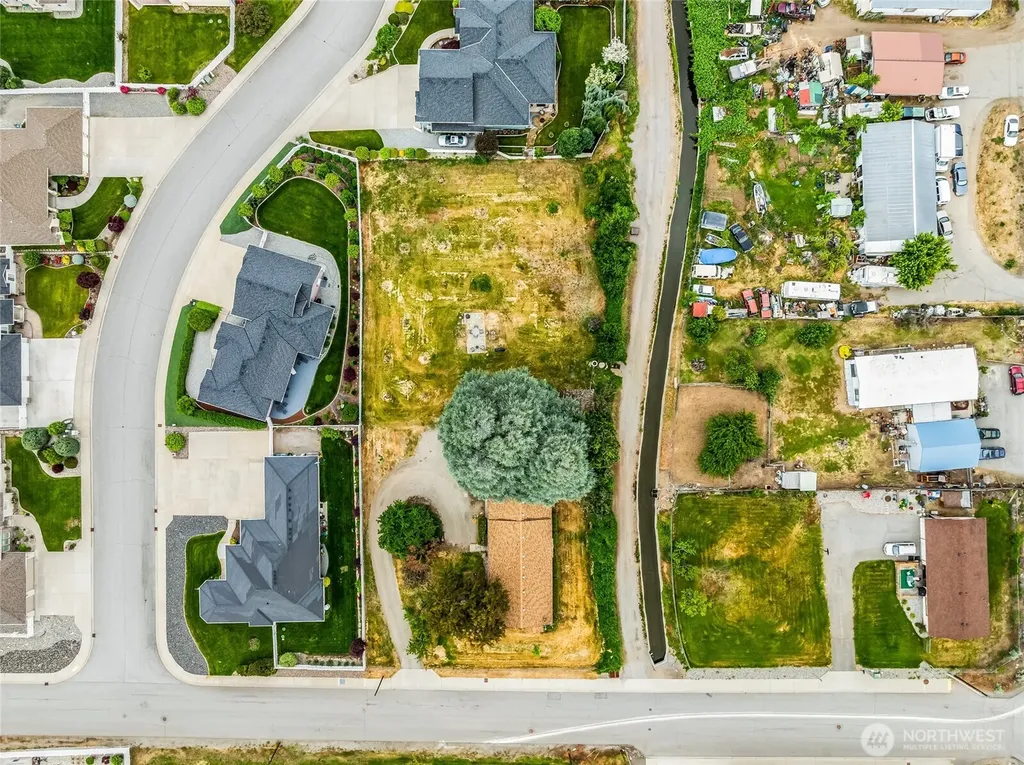 21 SW 31 Street East Wenatchee WA 98802