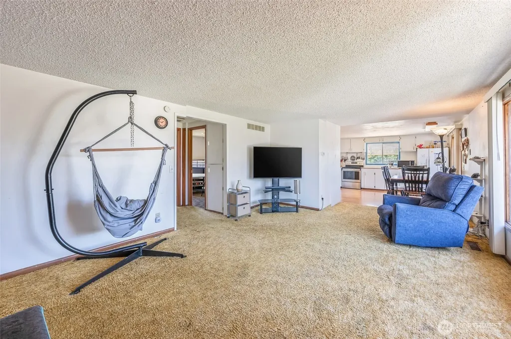 21 SW 31 Street East Wenatchee WA 98802