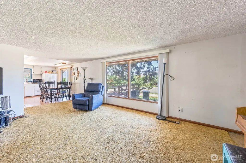 21 SW 31 Street East Wenatchee WA 98802