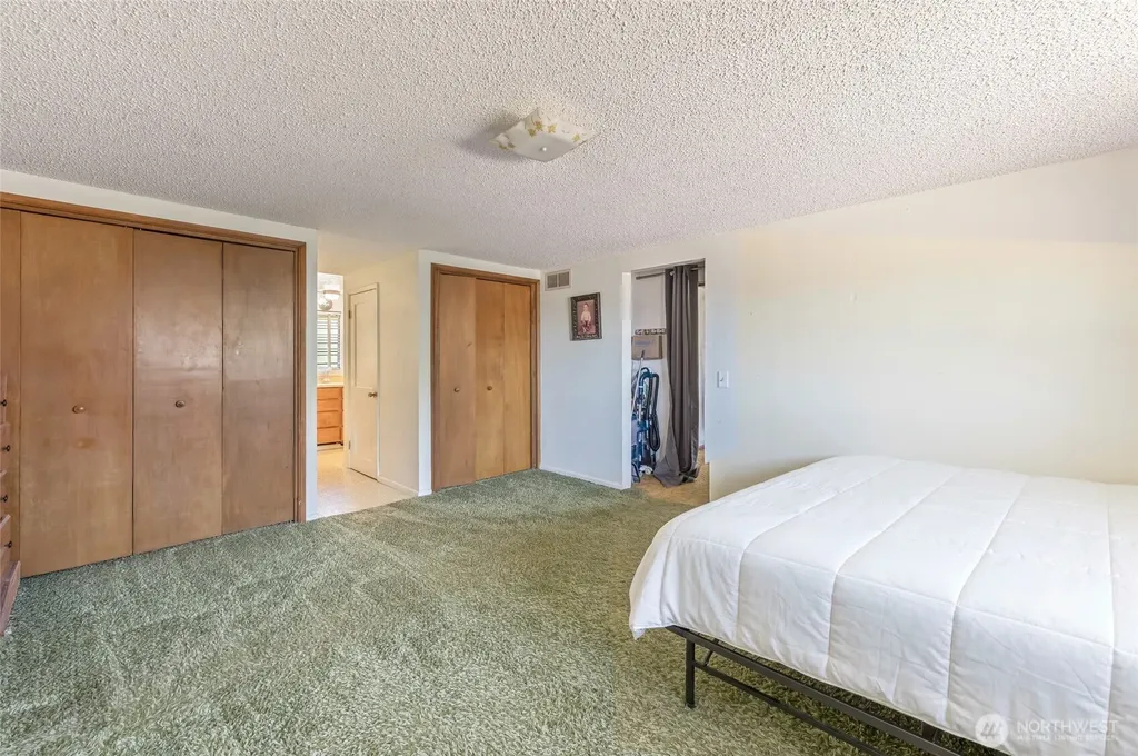 21 SW 31 Street East Wenatchee WA 98802