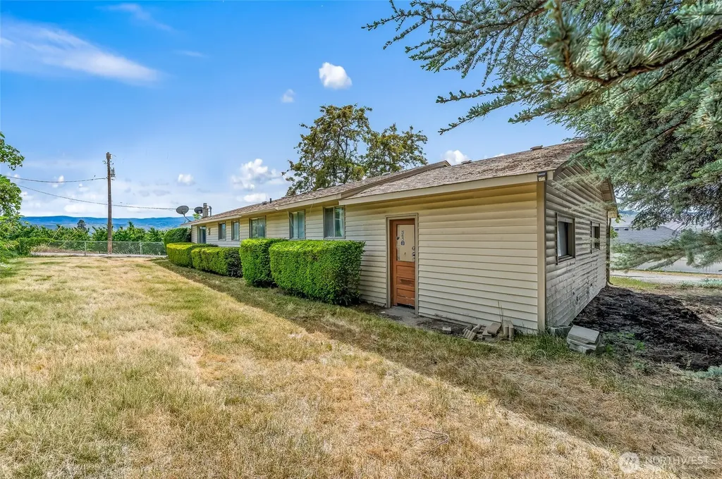 21 SW 31 Street East Wenatchee WA 98802