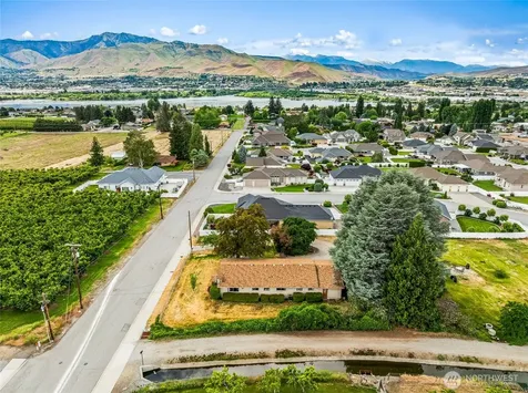21 SW 31 Street East Wenatchee WA 98802