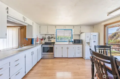 21 SW 31 Street East Wenatchee WA 98802
