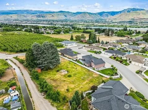 21 SW 31 Street East Wenatchee WA 98802