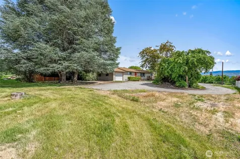 21 SW 31 Street East Wenatchee WA 98802