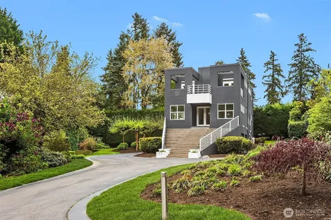 1023 14th Place W Kirkland WA 98033