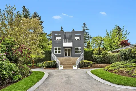 1023 14th Place W Kirkland WA 98033