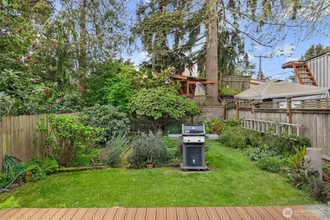 6553 21st Avenue NW Seattle WA 98117