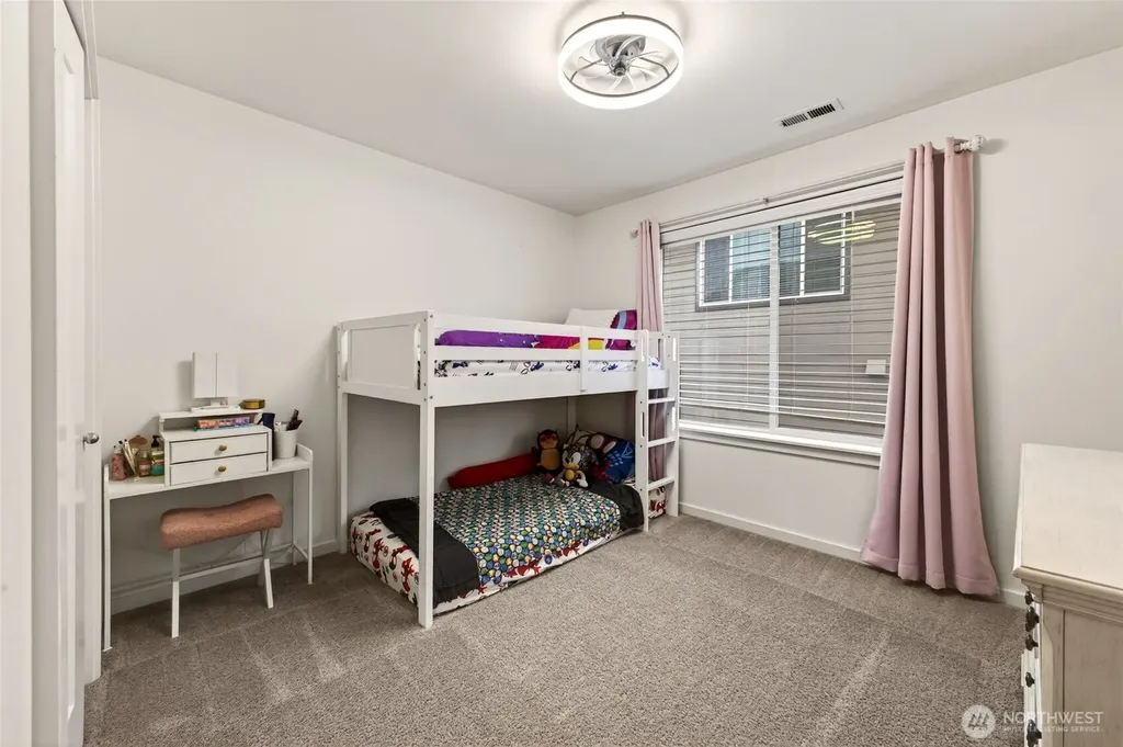 5530 Douglas Avenue SE Auburn WA 98093