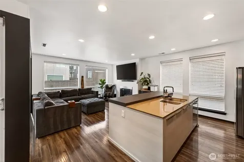 5530 Douglas Avenue SE Auburn WA 98093